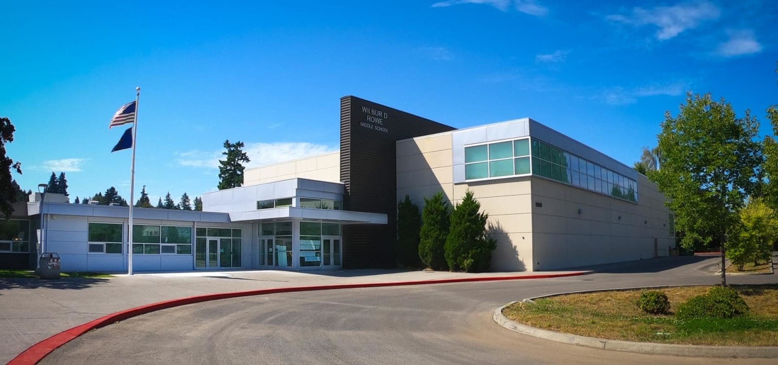 Exterior of Wilbur D. Rowe Middle School front entry, Milwaukie, Oregon